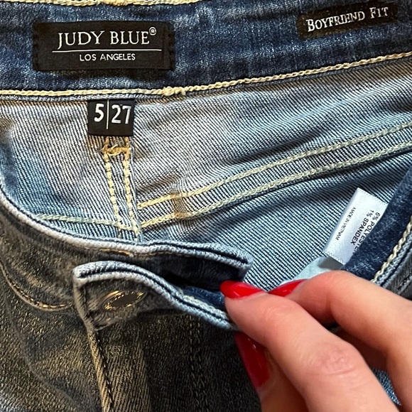 Judy Blue Medium Light Wash Distressed Ripped Boyfriend Jeans Size 5 / 27 - Picture 3 of 4